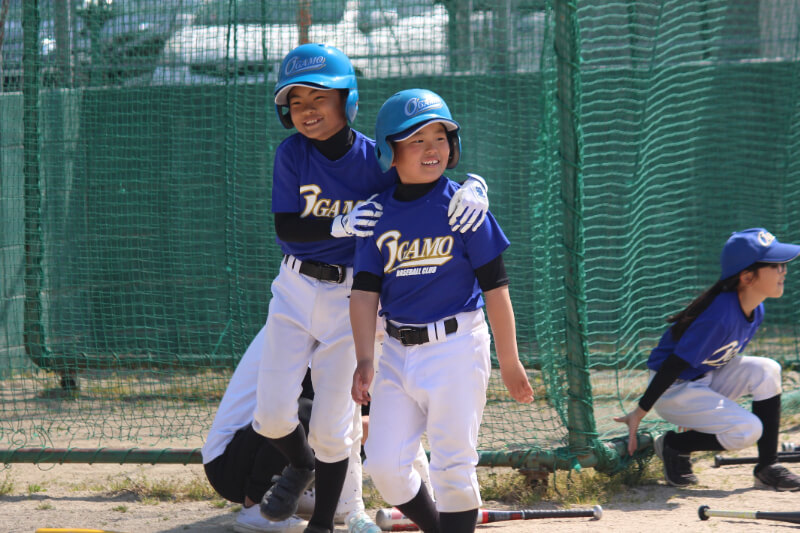 小鴨少年野球クラブの子どもたちが笑っている様子